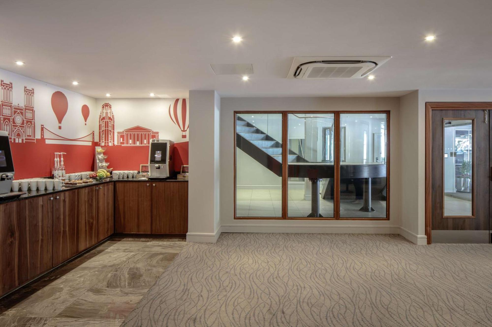 Doubletree By Hilton Bristol City Centre Eksteriør billede